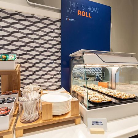 Holiday Inn Express & Suites Chicago - Oak Forest By Ihg Luaran gambar