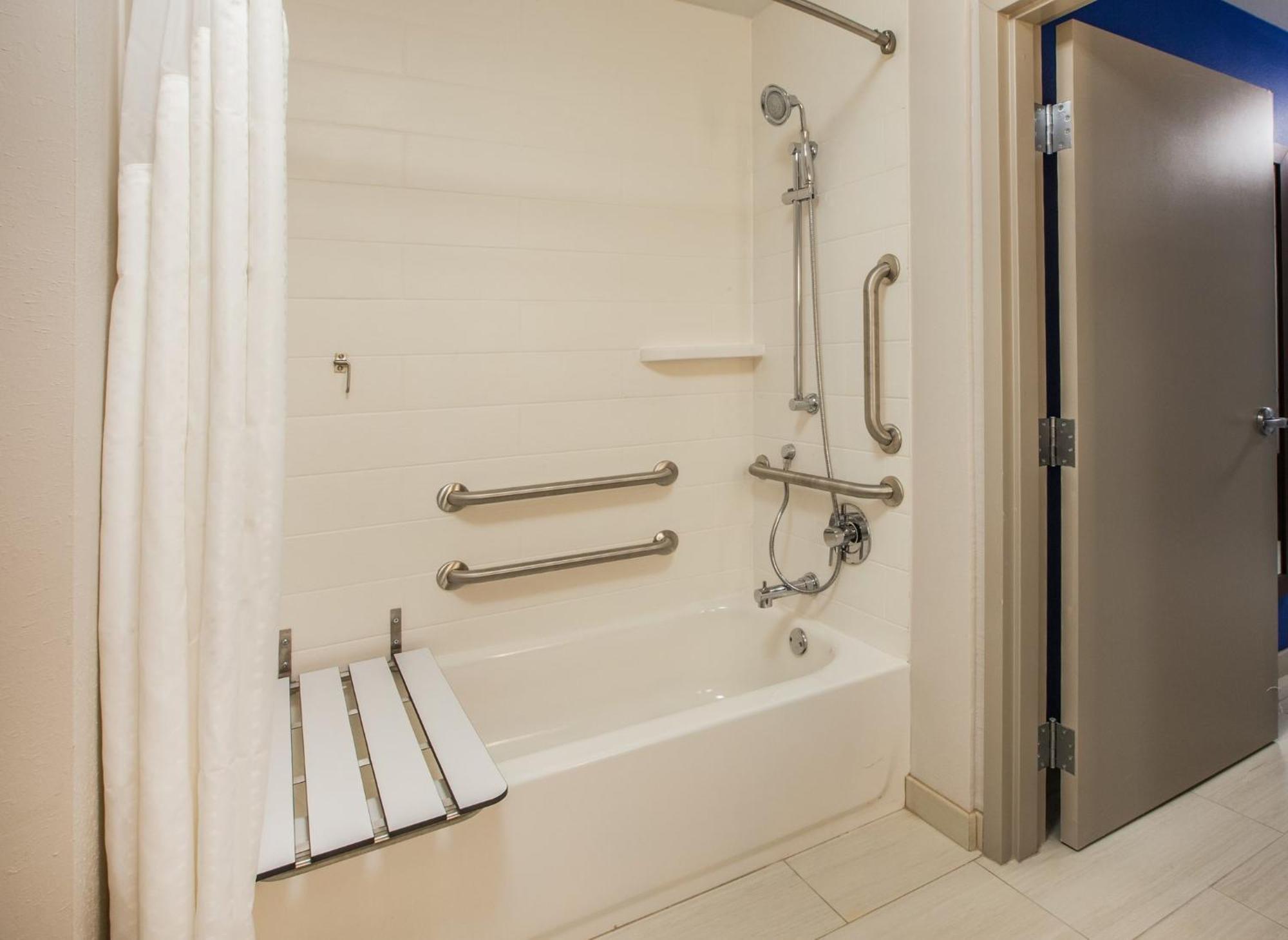Holiday Inn Express & Suites Chicago - Oak Forest By Ihg Luaran gambar